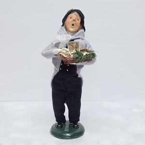 Byers Choice Victorian Teenage Boy With Basket Of Postcards VTG 1999 Carolers